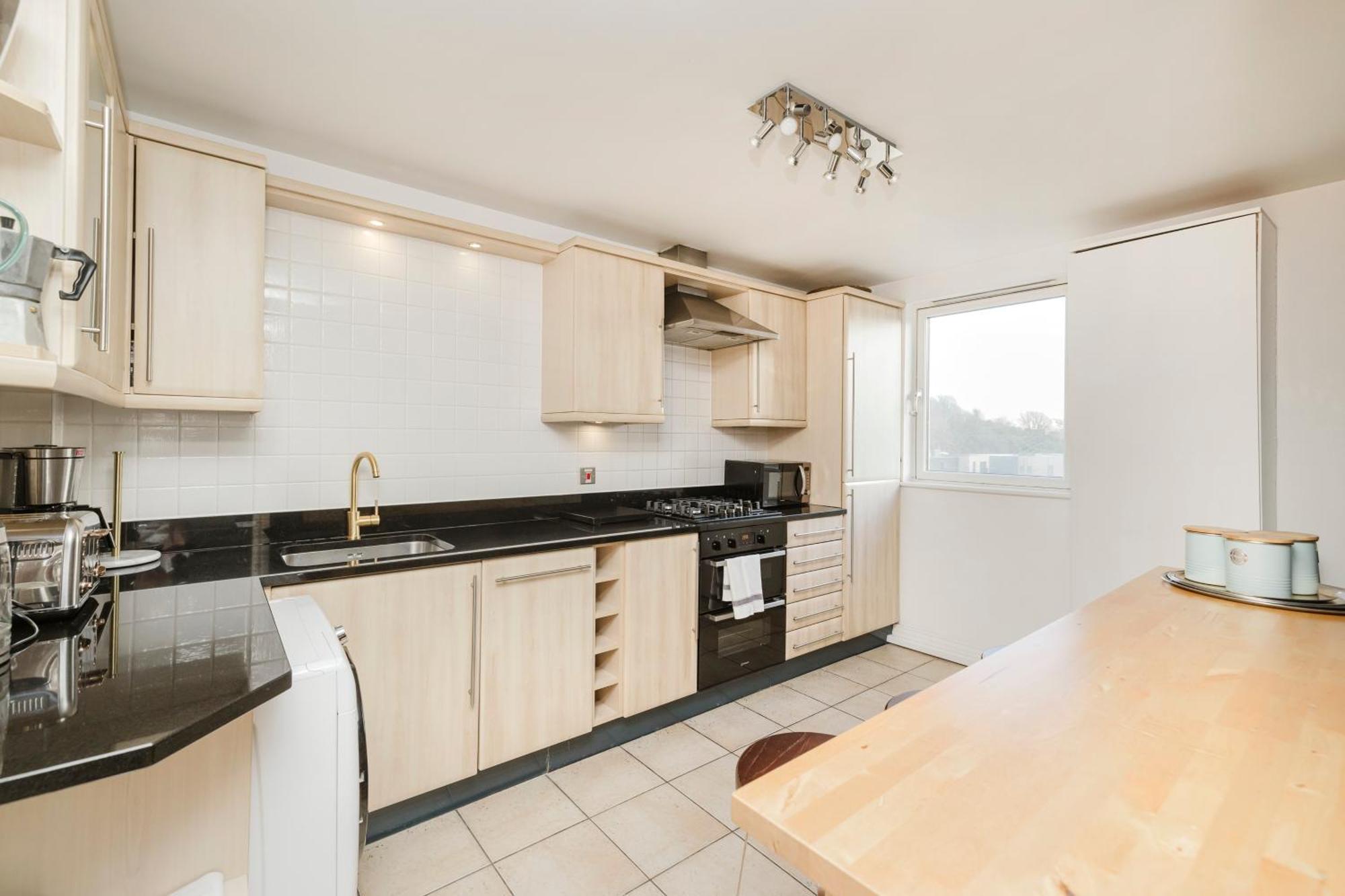 Joivy Stylish Apartment With Balcony In Old Town Edynburg Zewnętrze zdjęcie
