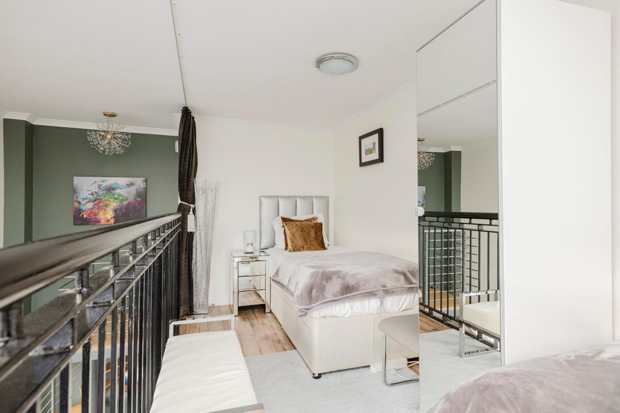 Joivy Stylish Apartment With Balcony In Old Town Edynburg Zewnętrze zdjęcie