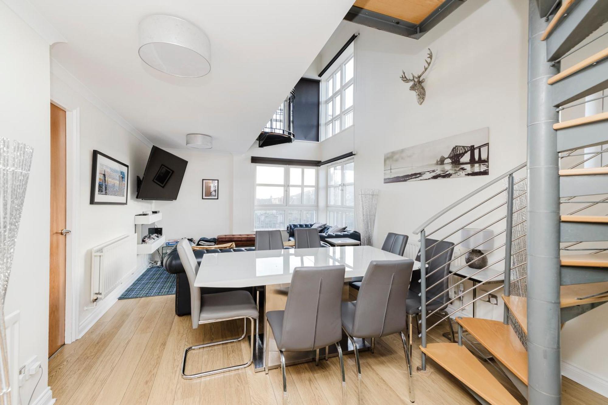 Joivy Stylish Apartment With Balcony In Old Town Edynburg Zewnętrze zdjęcie