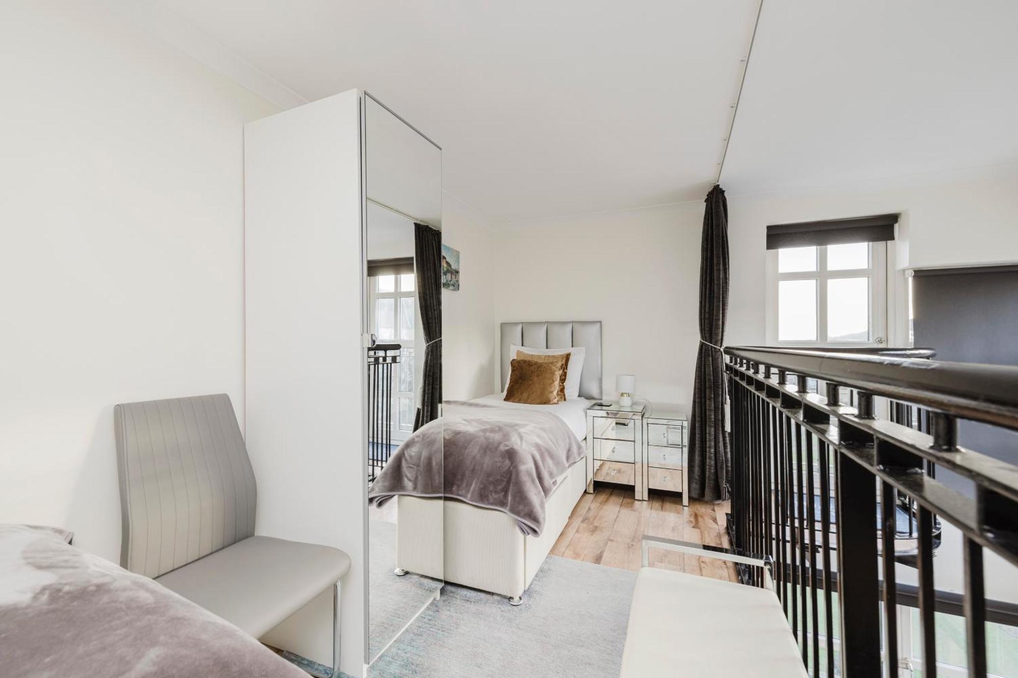 Joivy Stylish Apartment With Balcony In Old Town Edynburg Zewnętrze zdjęcie